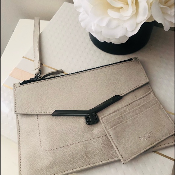 ๐ Botkier Valentina Leather Wristlet & Card Holder - Picture 3 of 13